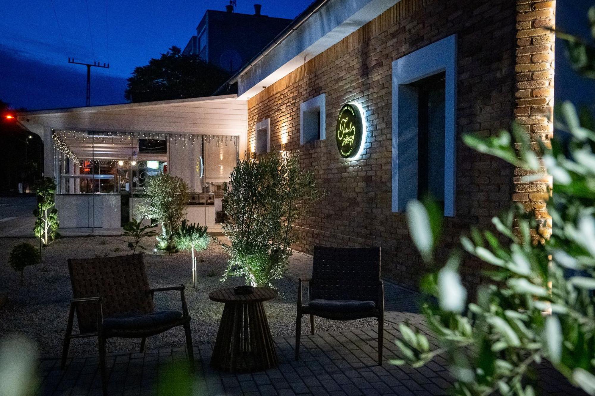 Turul Boutique Rooms & Apartment Szarvas Eksteriør bilde